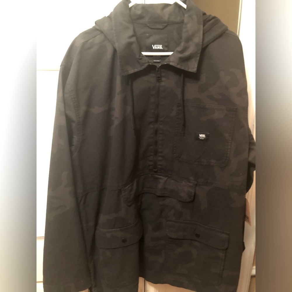 VANS Drill Chore Ano Hooded Anorak Black/Grey ghost camo.